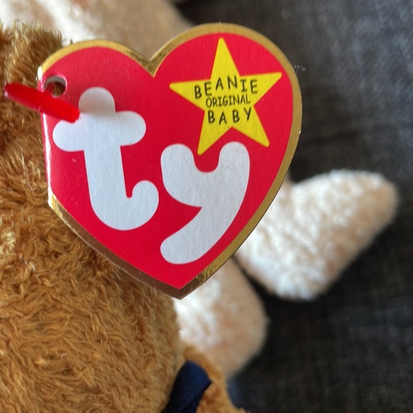 Set of two Ty beanie babies. Fuzz and Huggy. - Picture 8 of 11